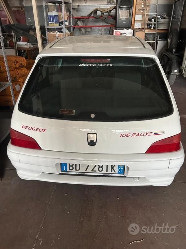 Usata Peugeot 106 101 CV (74 kW) 1999 Utilitaria