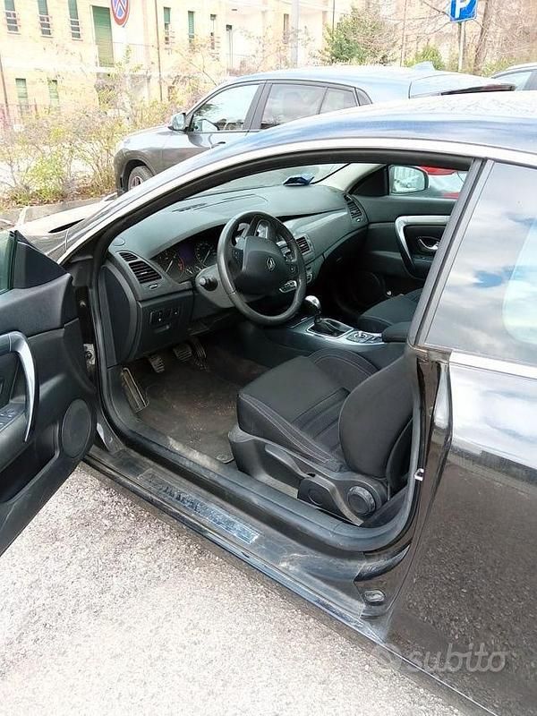 Usata Renault Laguna Coupé 150 CV (110 kW) 2010 Nero Coupé