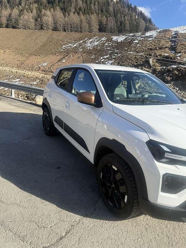 Usata Dacia Spring Extreme 47 kW (65 CV) 2024 Utilitaria