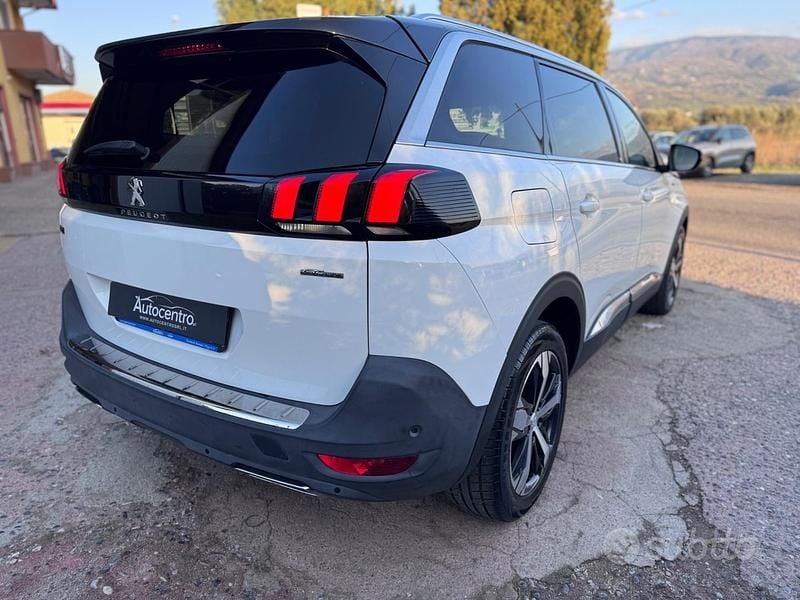 Usata Peugeot 5008 GT-line 119 CV (87 kW) 2018 Bianco Station wagon