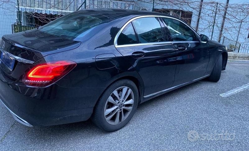 Usata Mercedes C220 194 CV (142 kW) 2019 Nero Berlina