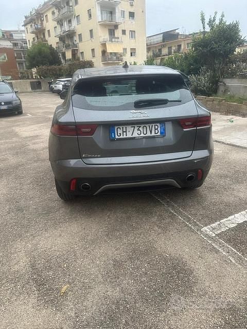 Usata Jaguar E-Pace 163 CV (119 kW) 2021 Grigio SUV
