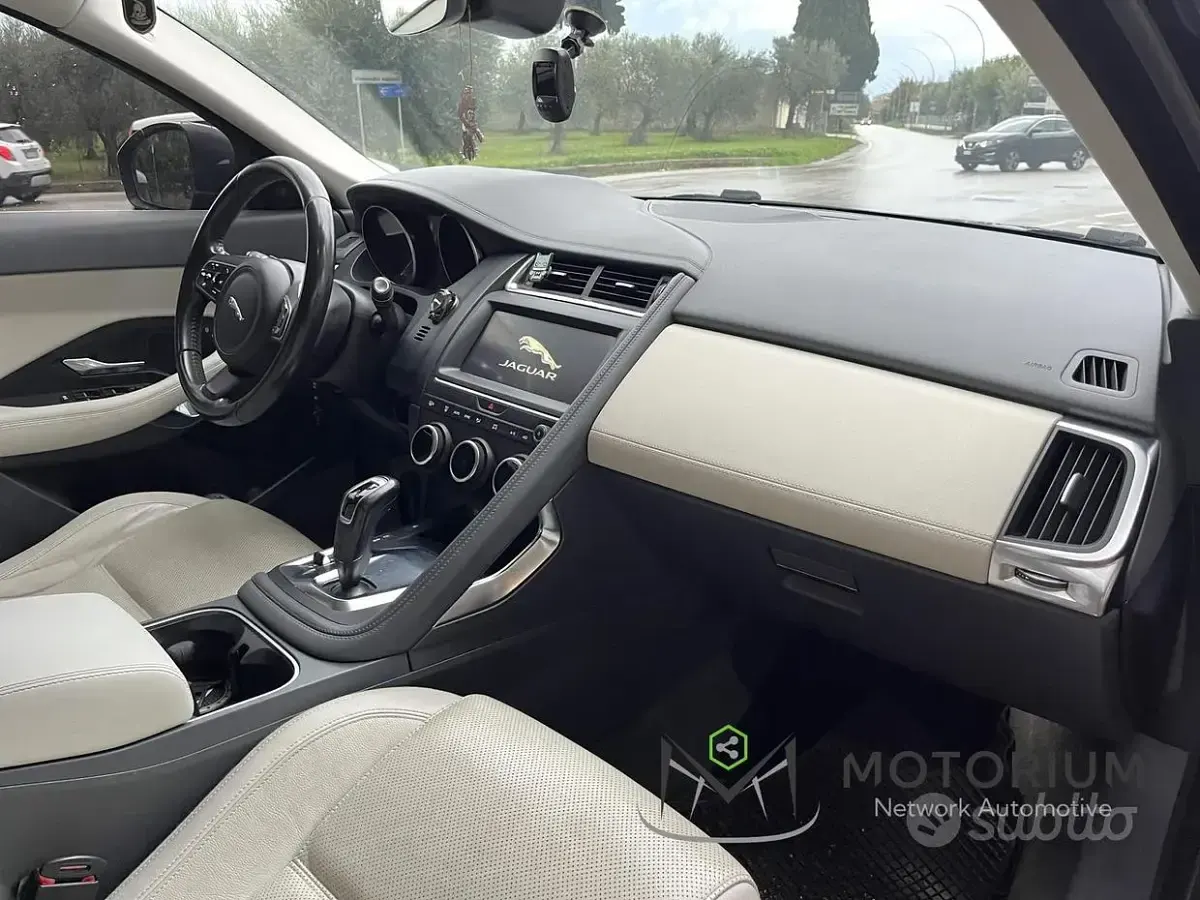 Usata Jaguar E-Pace 150 CV (110 kW) 2019 Nero SUV