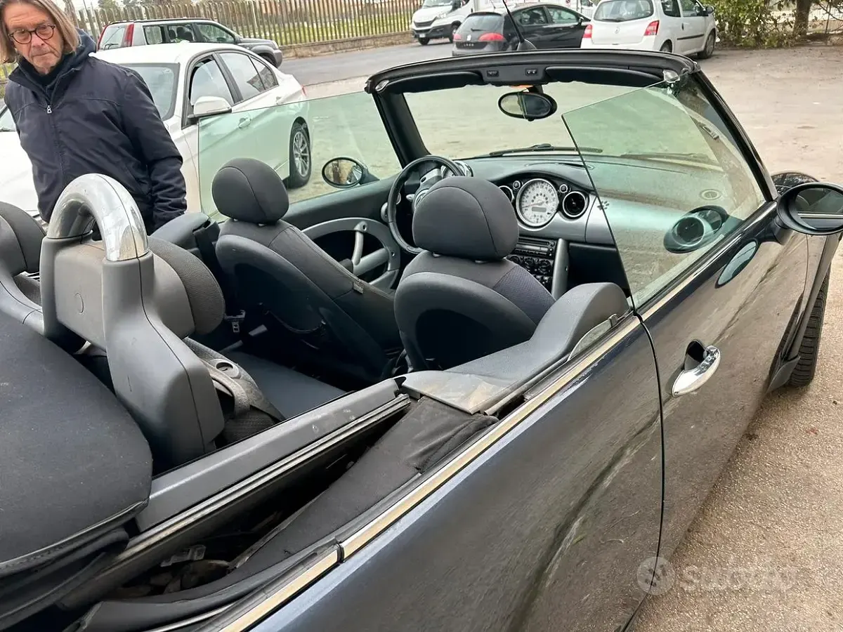 Usata Mini Cooper Cabriolet 116 CV (85 kW) 2007 Blu Cabrio