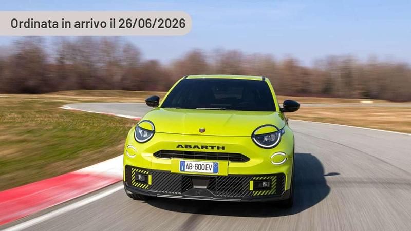 Nuova Abarth 600e Turismo 105 kW (143 CV) 2025 Argento SUV
