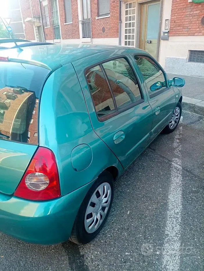 Usata Renault Clio 58 CV (42 kW) 2007 Verde Utilitaria