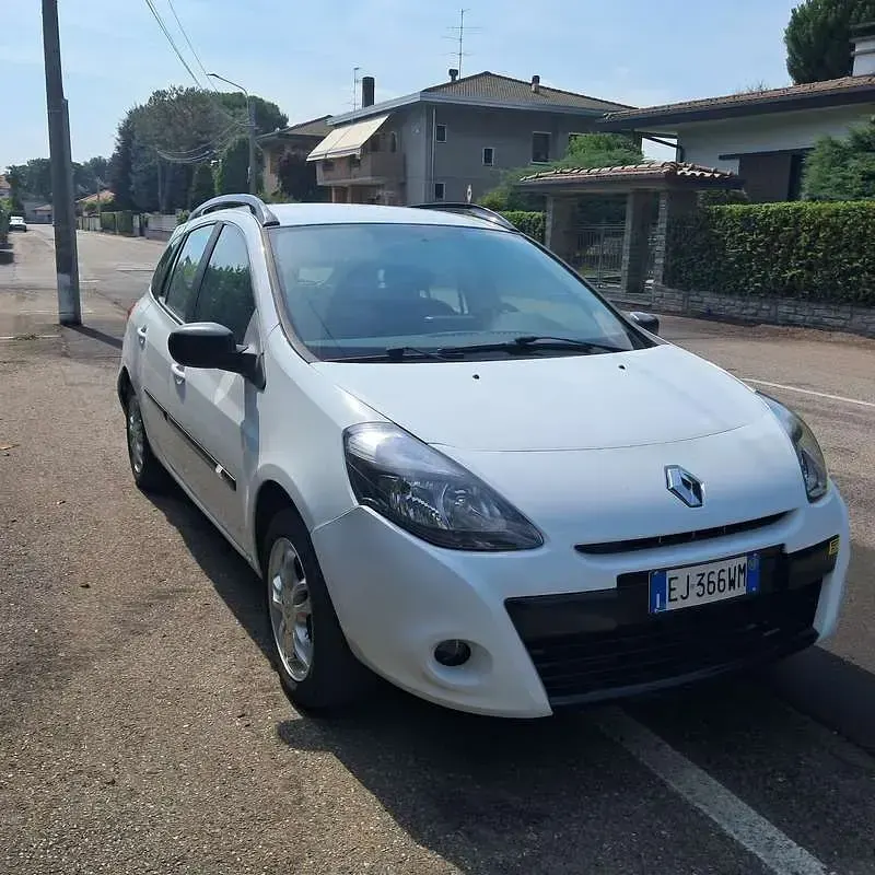 Usata Renault Clio 88 CV (64 kW) 2012 Station wagon