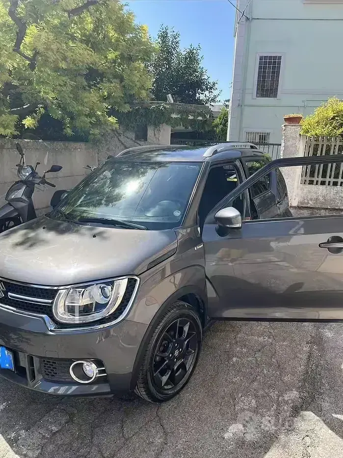 Usata Suzuki Ignis 90 CV (66 kW) 2017 Grigio SUV