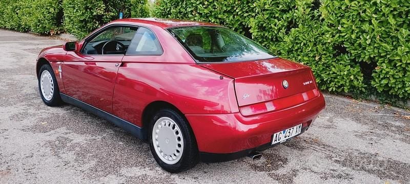 Usata Alfa Romeo GTV 150 CV (110 kW) 1996 Rosso Coupé