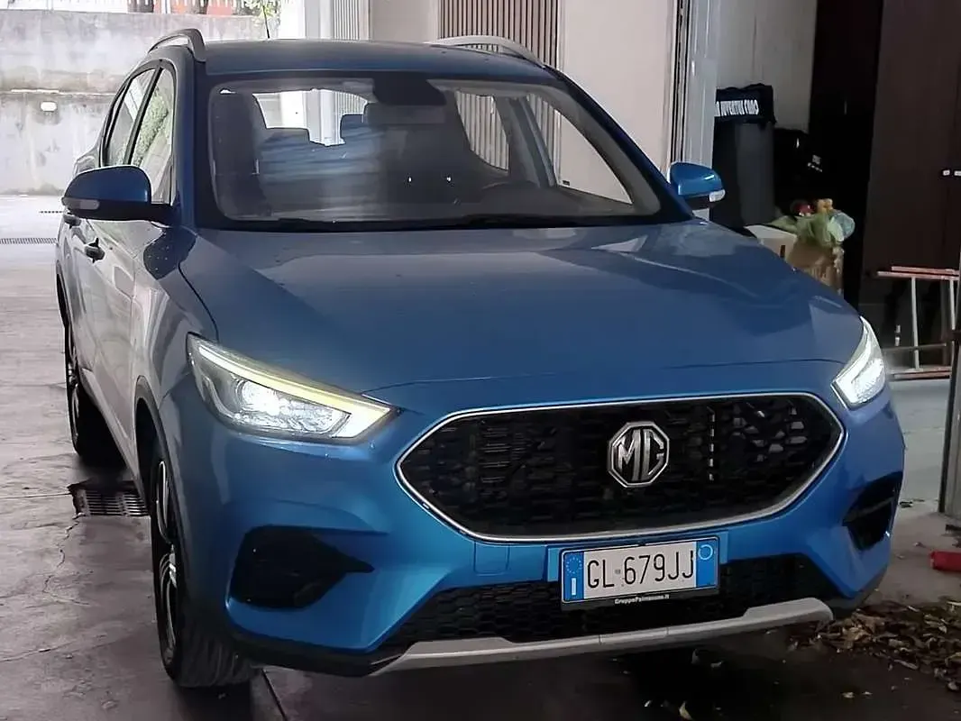 Usata MG ZS Comfort 106 CV (77 kW) 2022 Blu/azzurro SUV