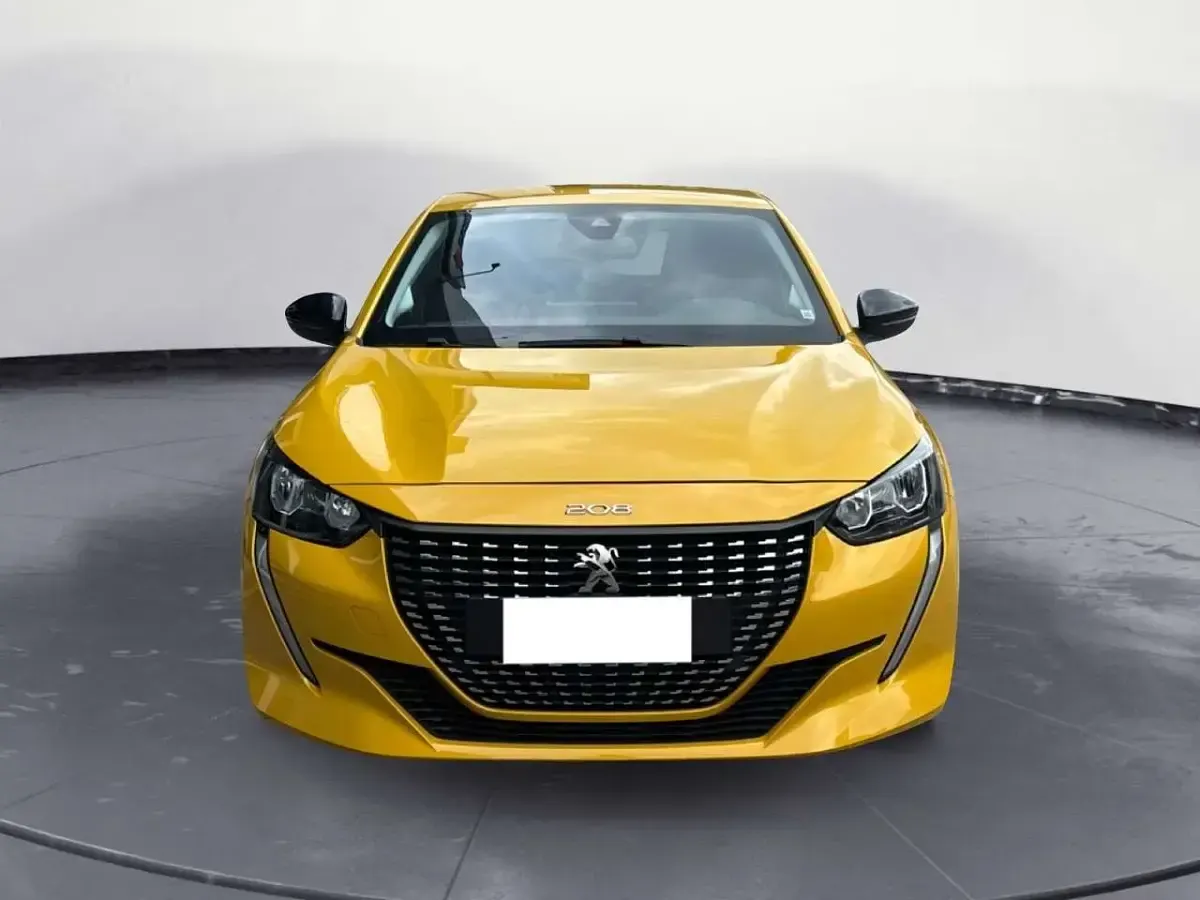 Usata Peugeot 208 Allure 101 CV (74 kW) 2022 Giallo Utilitaria