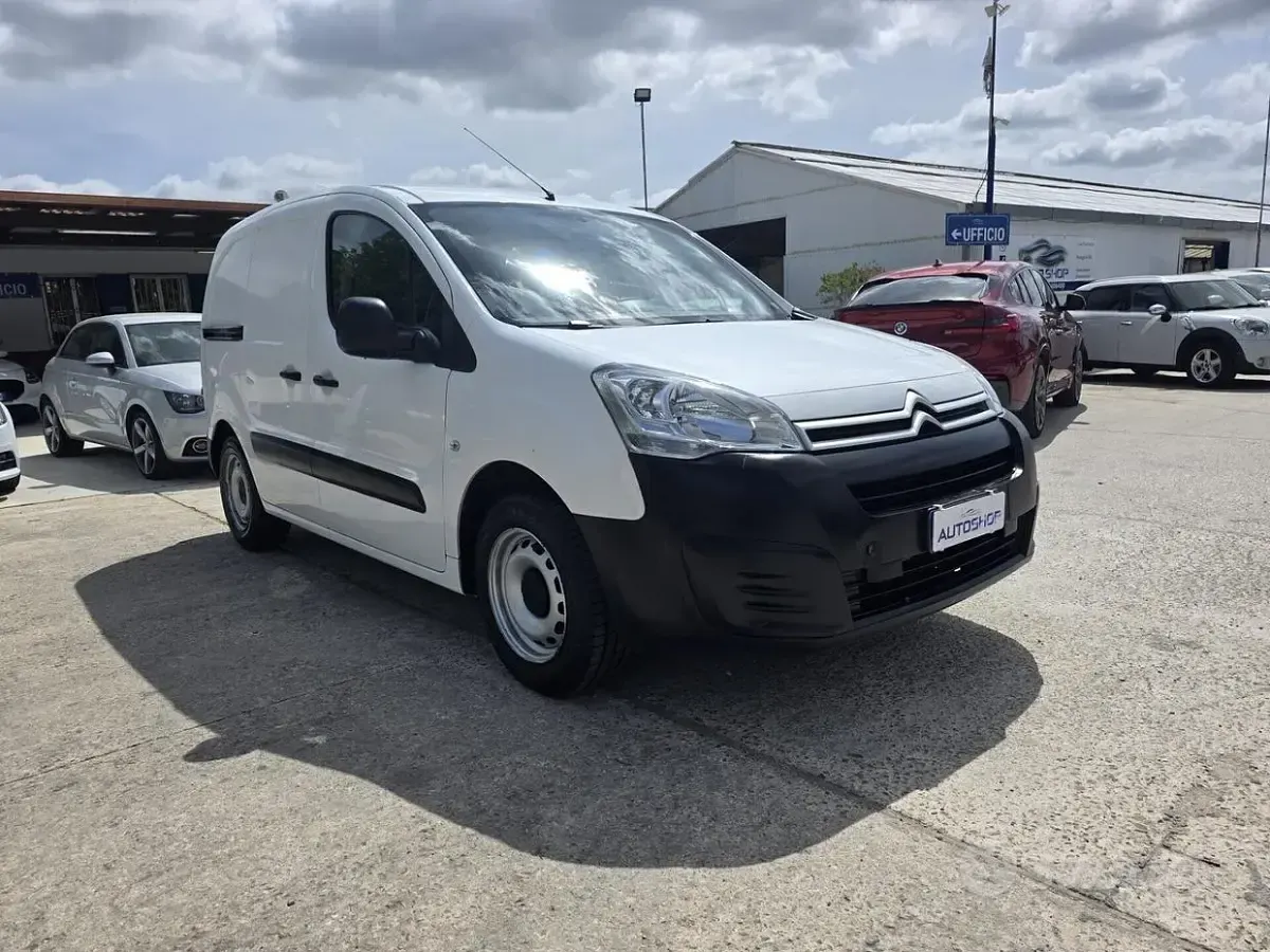 Usata Citroën Berlingo Feel 99 CV (72 kW) 2017 Bianco Monovolume