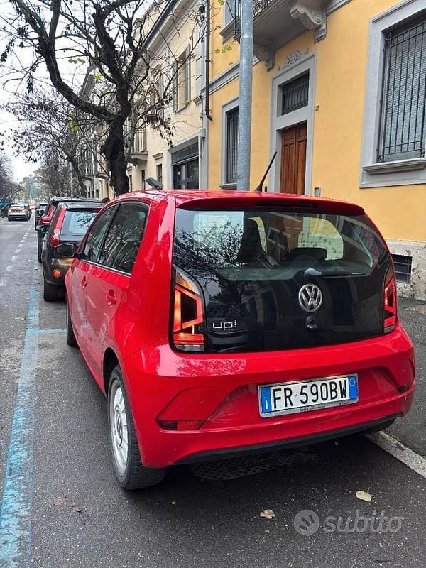 Usata VW up! 2018 Rosso Utilitaria