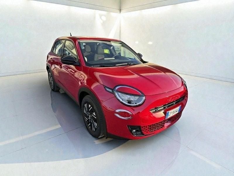 Usata Fiat 600E Red 114 kW (156 CV) 2023 Rosso SUV