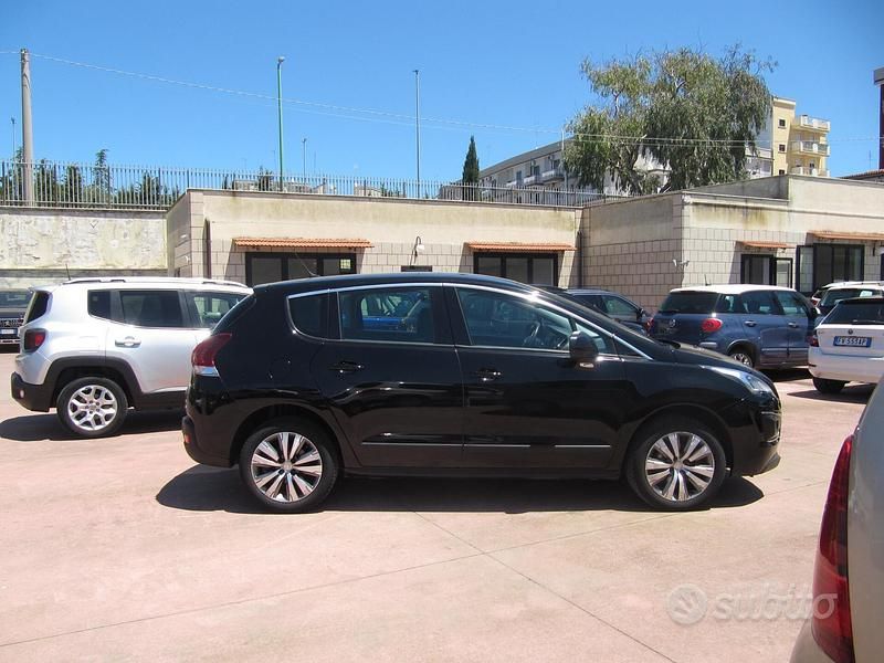 Usata Peugeot 3008 Active 119 CV (87 kW) 2015 Nero Station wagon