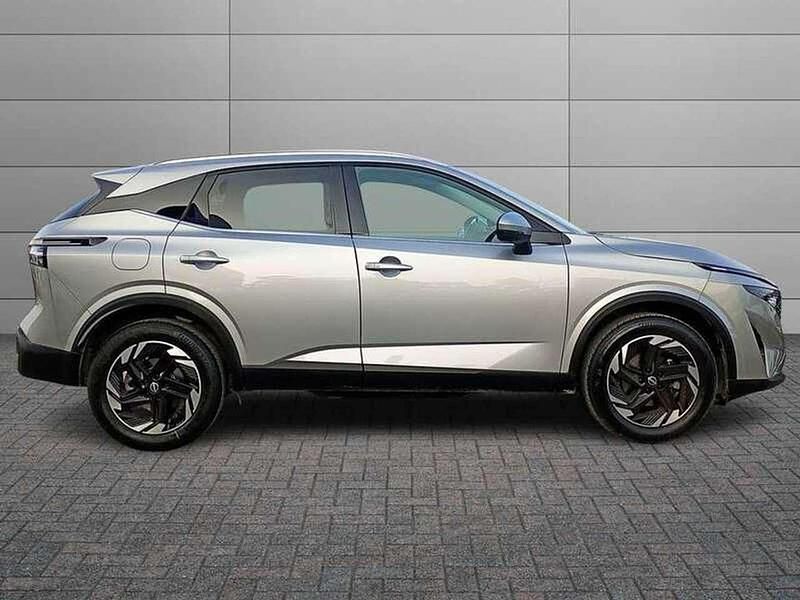 Usata Nissan Qashqai N-Connecta 145 CV (106 kW) 2025 Grigio SUV