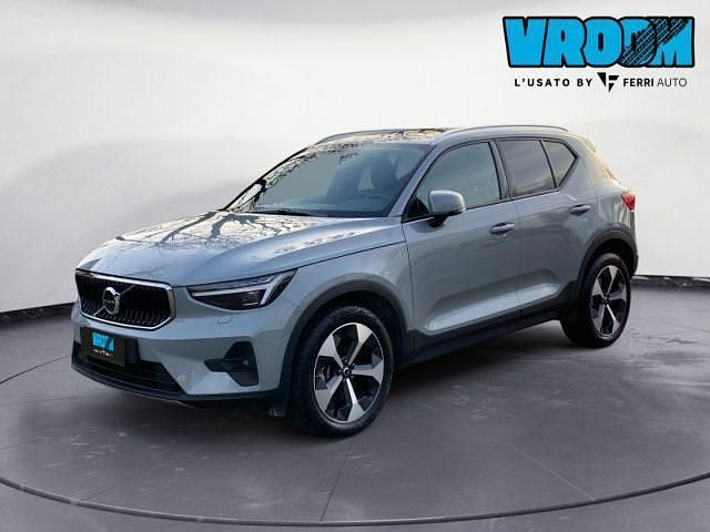Grigio Usata 2025 Volvo XC40 Core SUV | 30.900 € (Buon prezzo) - Immagine 1/3
