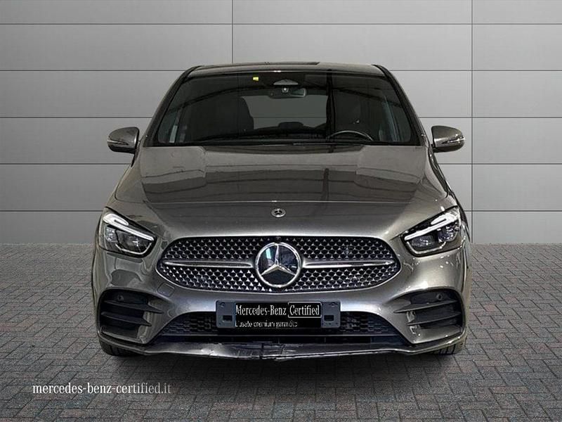 Usata Mercedes B180 Advanced Plus 116 CV (85 kW) 2025 Grigio montagna Utilitaria