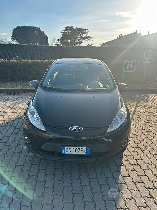 Usata Ford Fiesta Titanium 60 CV (44 kW) 2008 Nero Utilitaria