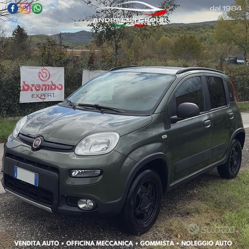 Usata Fiat Panda 4x4 Climbing 95 CV (69 kW) 2018 Verde Utilitaria