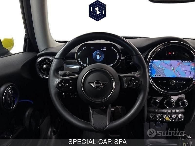 Usata Mini Cooper SE 135 kW (184 CV) 2022 Grigio Utilitaria