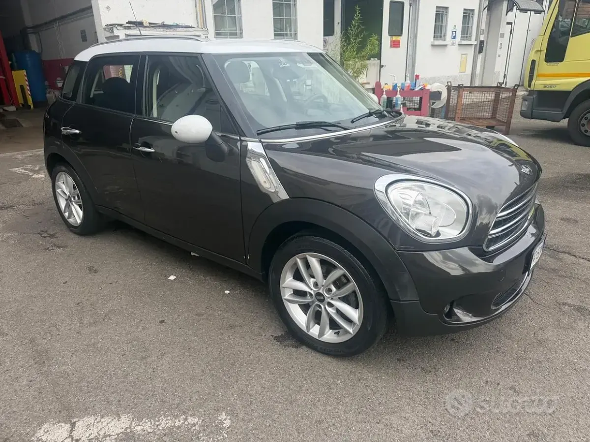 Usata Mini Cooper Countryman 143 CV (105 kW) 2015 Grigio SUV