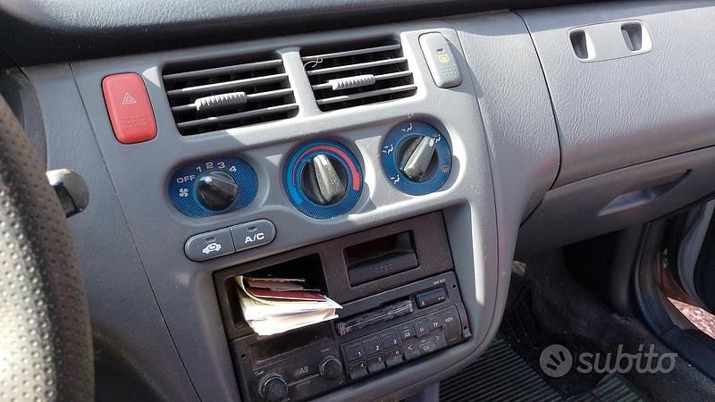 Usata Honda HR-V 105 CV (77 kW) 1999 Grigio SUV