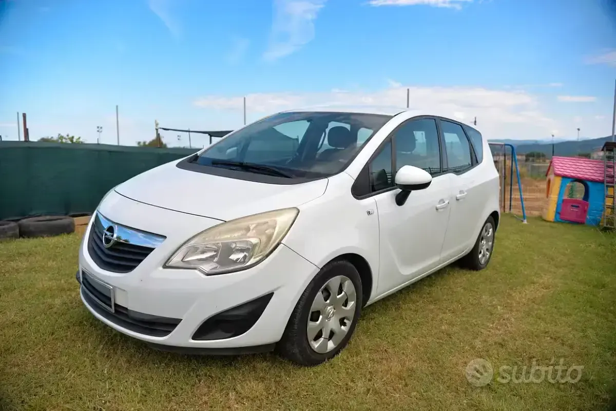 Usata Opel Meriva 95 CV (69 kW) 2012 Monovolume