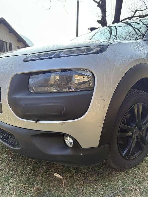 Usata Citroën C4 Cactus PureTech 82 CV (60 kW) 2019 Argento Utilitaria