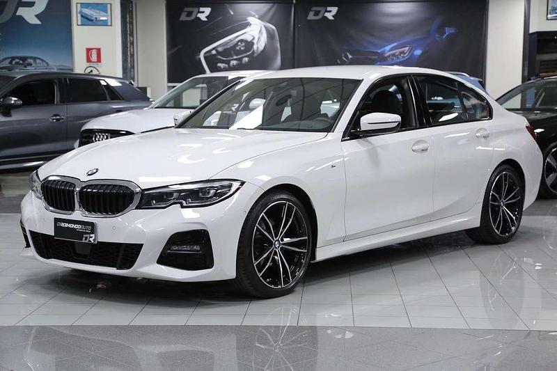 Bianco Usata 2020 BMW 320 M Sport Tre volumi | 25.900 € (Buon prezzo) - Immagine 1/4