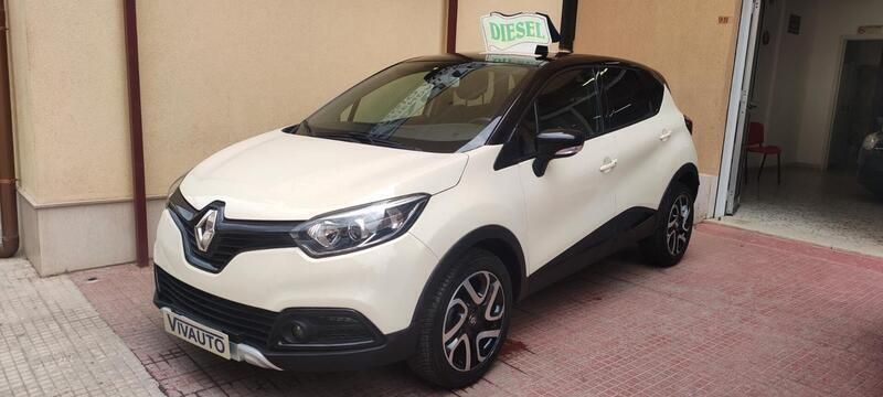 Usata Renault Captur 110 CV (80 kW) 2016 Beige SUV