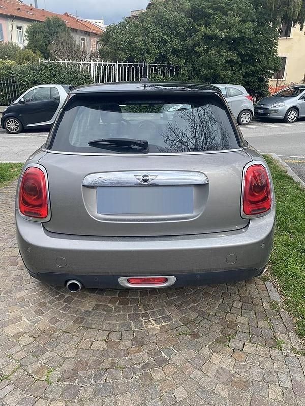 Usata Mini Cooper D Hype 116 CV (85 kW) 2016 Grigio Utilitaria