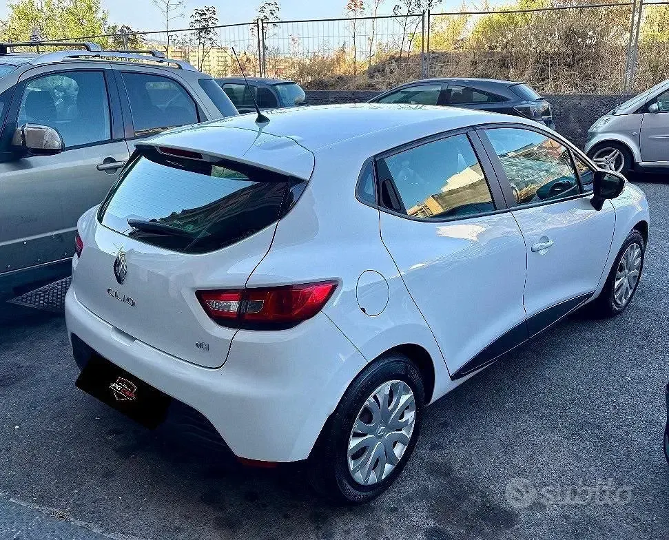 Usata Renault Clio IV 75 CV (55 kW) 2014 Bianco Berlina
