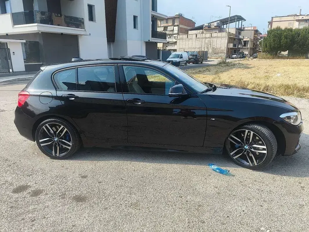 Usata BMW 125 Efficient Dynamics 224 CV (164 kW) 2016 Nero Utilitaria