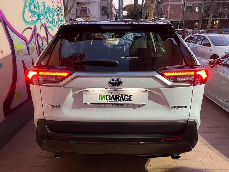 Usata Toyota RAV4 Hybrid Business Edition 178 CV (130 kW) 2022 Bianco SUV