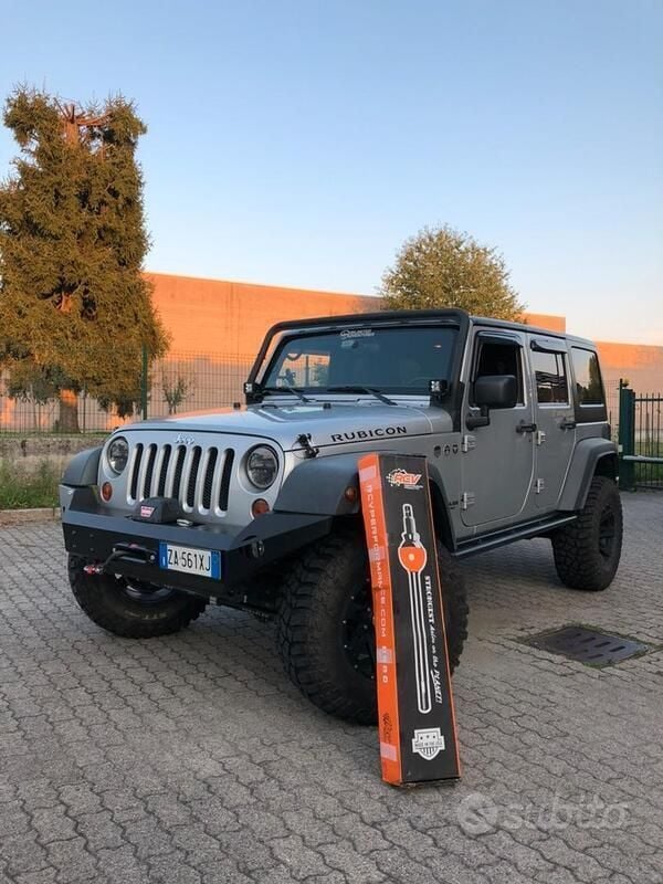 Usata Jeep Wrangler Unlimited Rubicon 200 CV (147 kW) 2013 Grigio SUV
