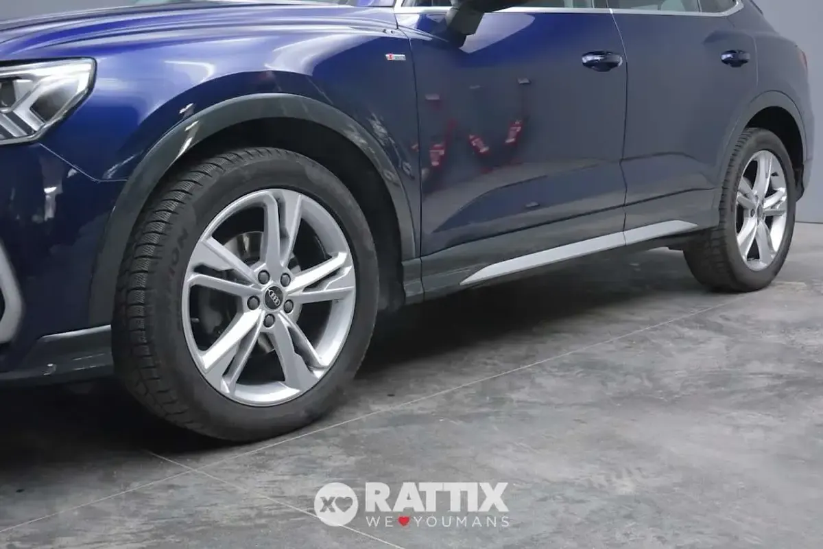 Usata Audi Q3 Sportback S-Line 150 CV (110 kW) 2022 Blue navarra SUV