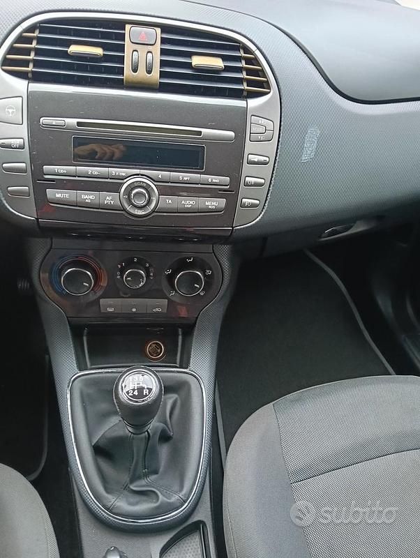 Usata Fiat Bravo Dynamic 120 CV (88 kW) 2007 Grigio Utilitaria