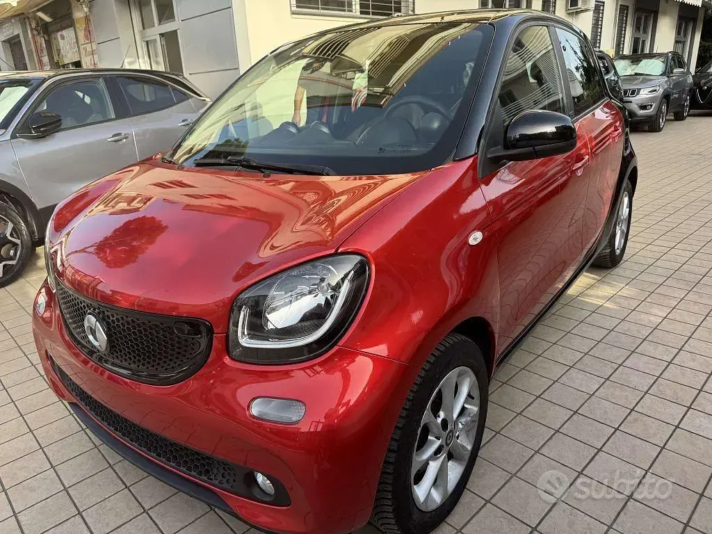 Usata Smart ForFour Passion 71 CV (52 kW) 2016 Grigio Utilitaria