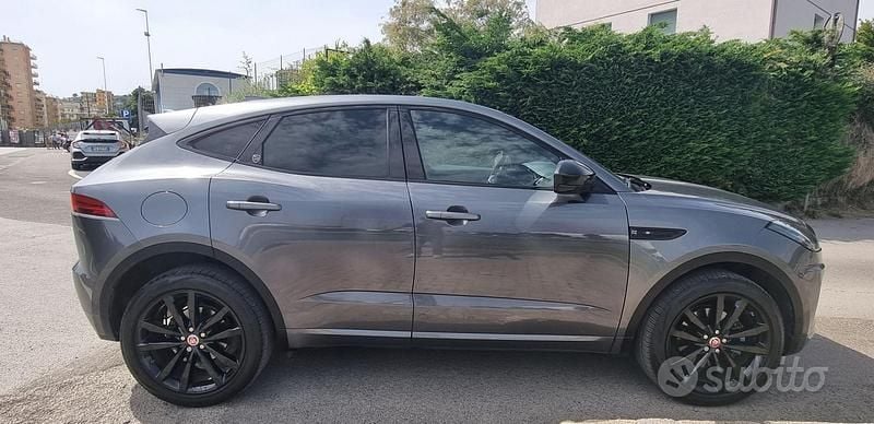 Usata Jaguar E-Pace 180 CV (132 kW) 2018 Grigio SUV