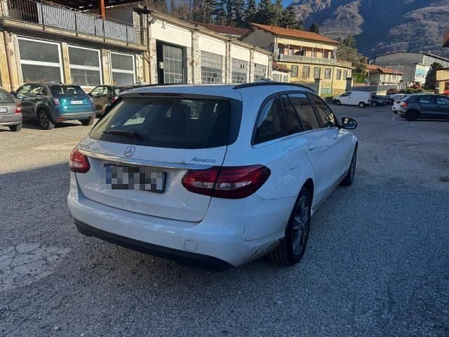 Usata Mercedes C220 Executive 194 CV (142 kW) 2019 Bianco Station wagon