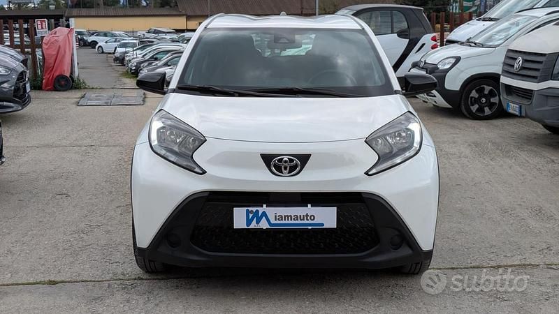 Usata Toyota Aygo X Active 72 CV (52 kW) 2025 Bianco SUV