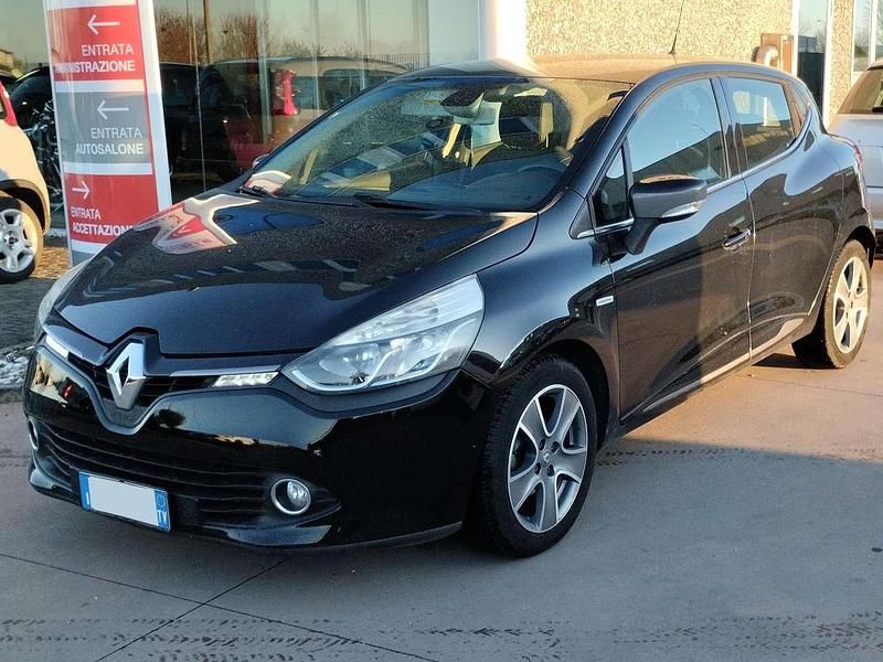 Usata Renault Clio IV Dynamique 75 CV (55 kW) 2014 Nero Berlina