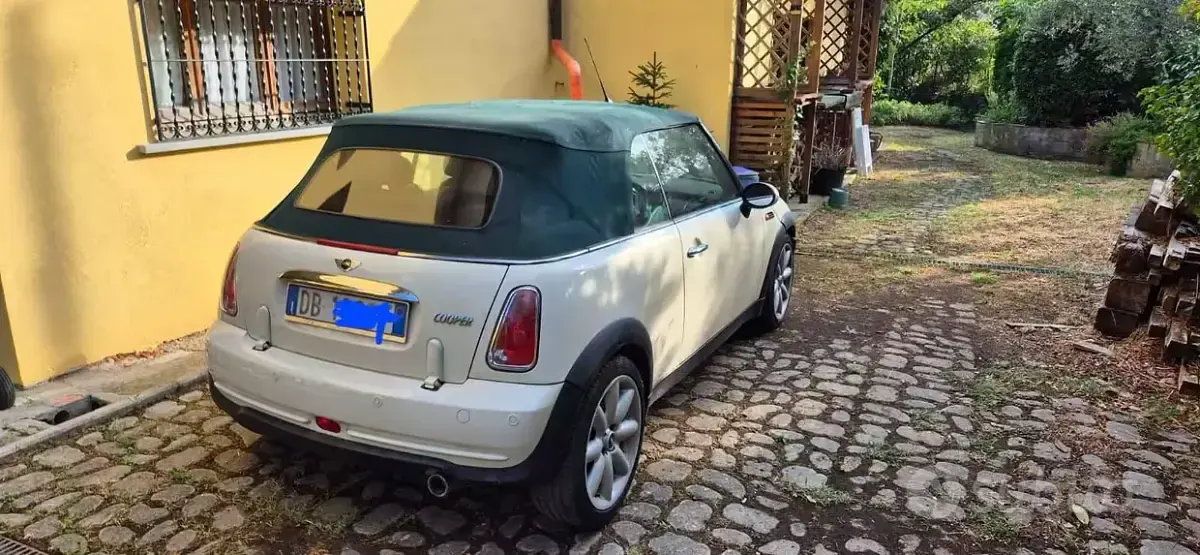 Usata Mini Cooper Cabriolet 116 CV (85 kW) 2006 Bianco Cabrio
