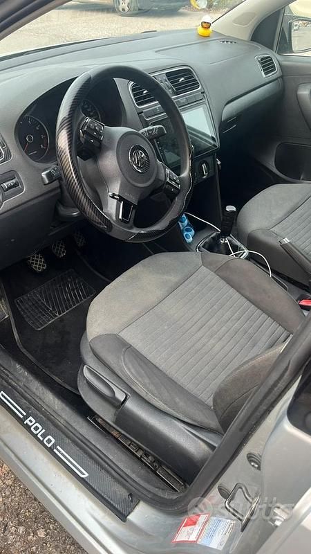 Gebraucht VW Polo Comfortline 70 PS (51 kW) 2010 Grau Kleinwagen