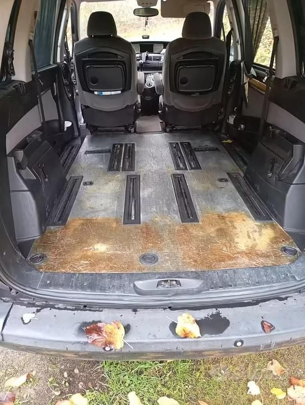 Usata Peugeot 807 136 CV (100 kW) 2008 Monovolume