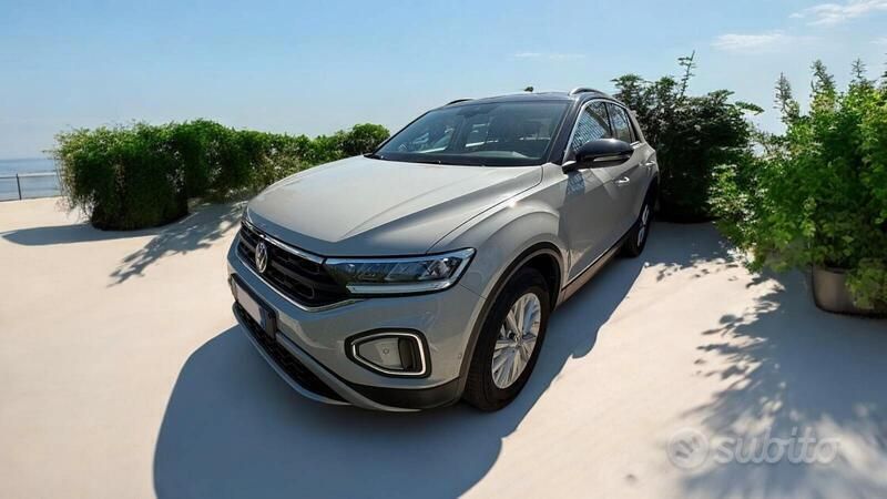 Usata 2023 VW T-Roc R-line SUV | 21.800 € (Ottimo prezzo) - Immagine 1/1