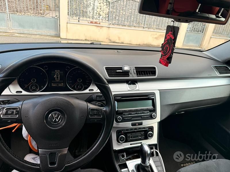 Usata VW Passat 140 CV (102 kW) 2011 Nero Berlina