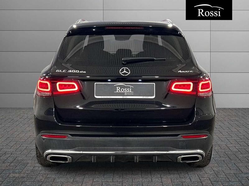 Usata Mercedes GLC300 Premium 194 CV (142 kW) 2022 Nero SUV