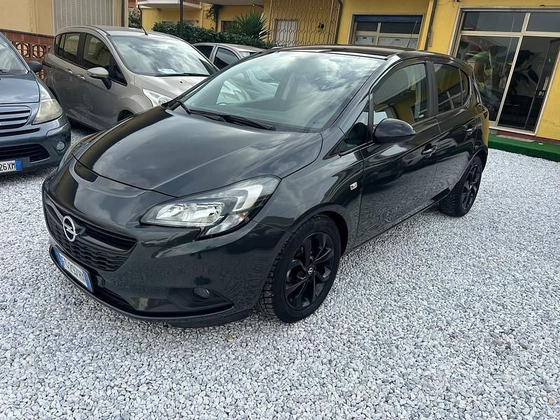Usata Opel Corsa Innovation 90 CV (66 kW) 2017 Nero Berlina